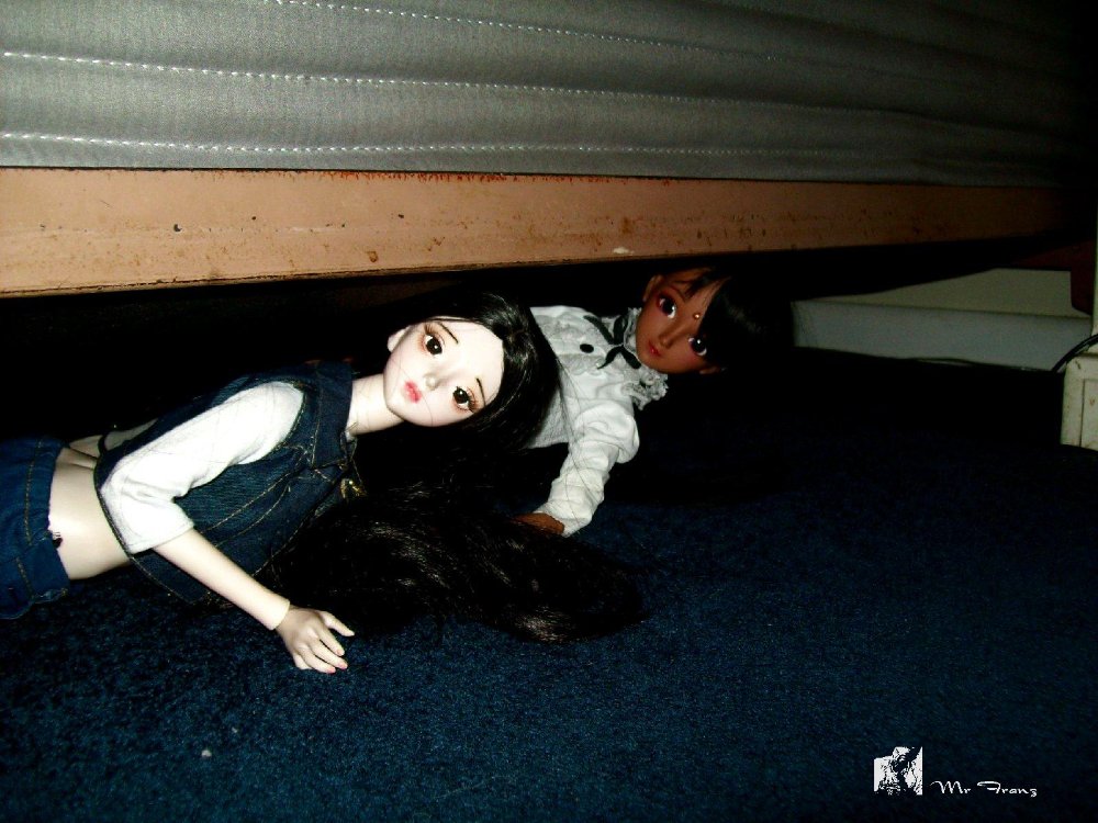 38929_Hiding.JPG